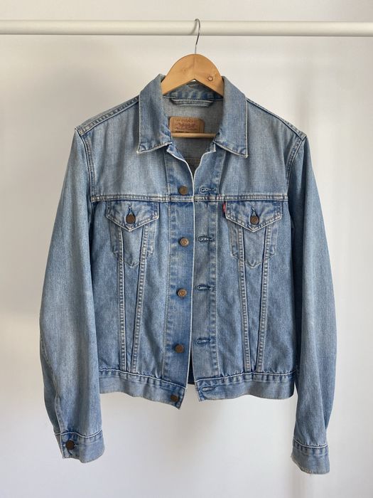 Kurtka jeansowa z kieszeniami jasny jeans oryginał Levi’s M 38
