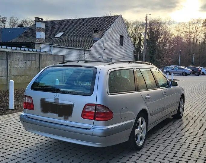 Mercedes E220 CDI Avantgard