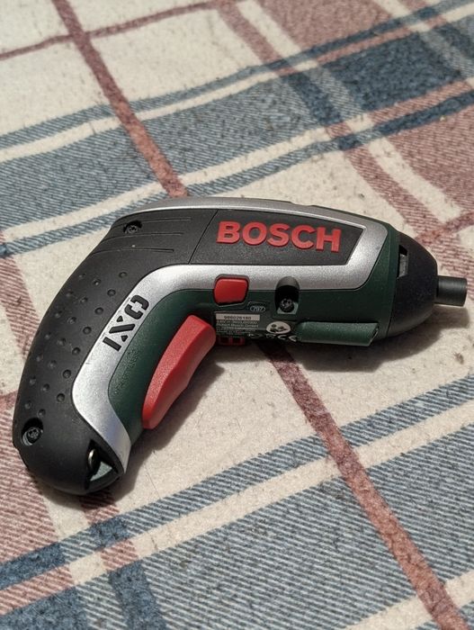 Bosch IXO електро викрутка