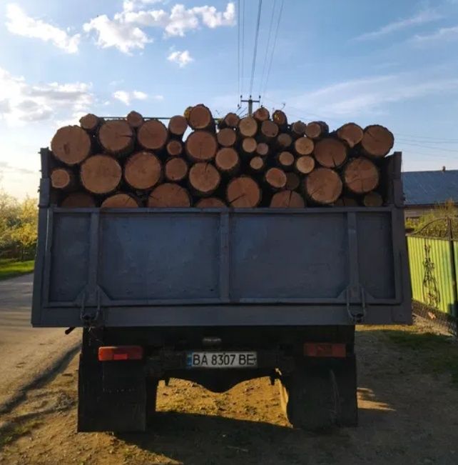 Дрова дубові рубані з ділянки, напряму, опт, роздріб. 3-5-6-10-27.5 м3