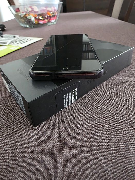 Samsung S22 128gb BLACK