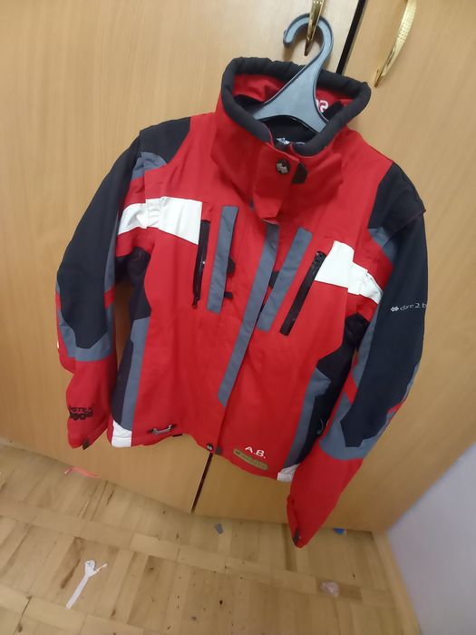 Жіночі лижні    куртки