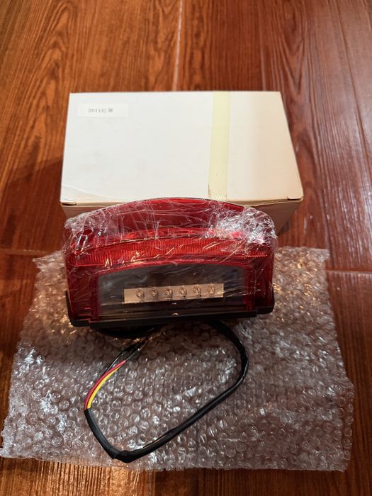 Farol led com luz de matricula e minimos , mota