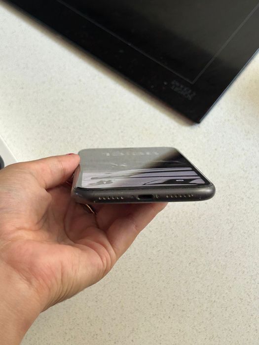 Iphone 11 64gb com bateria a 78%