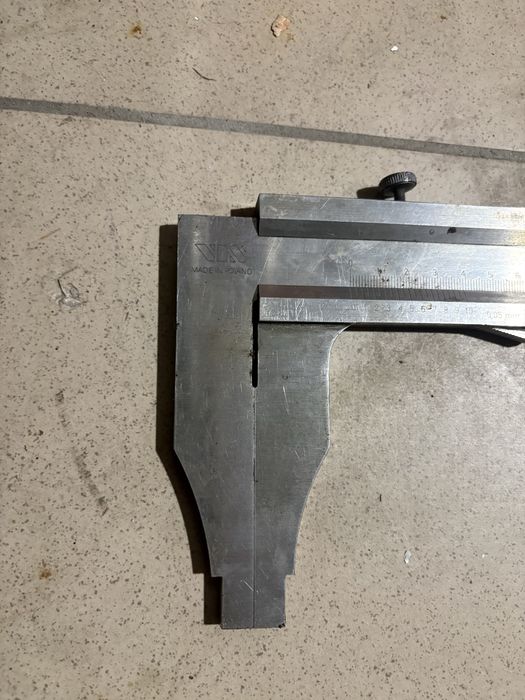 Suwmiarka vis 630 mm