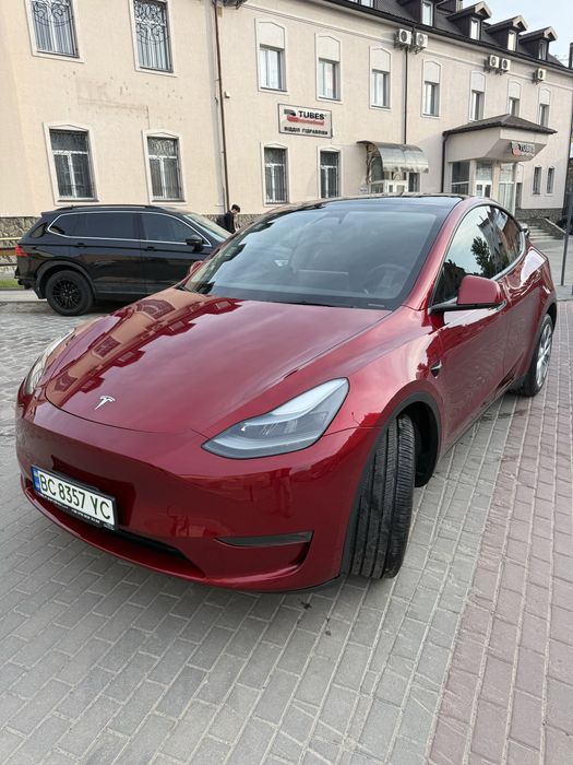 Tesla model Y Dual Motor