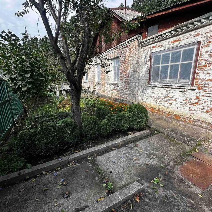 Продаж приватного будинку у м.  Фастів! 80,7  м², доглянута ділянка 8 соток. Газове опалення, електроенергія 24/7. Провулок Кривоноса, 10