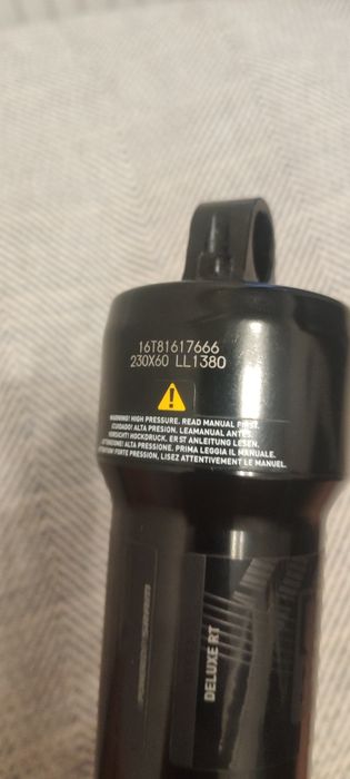 Амортизатор Rock Shox Deluxe RT 230x60