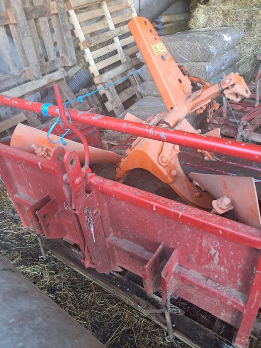 Varias alfaias agrícolas