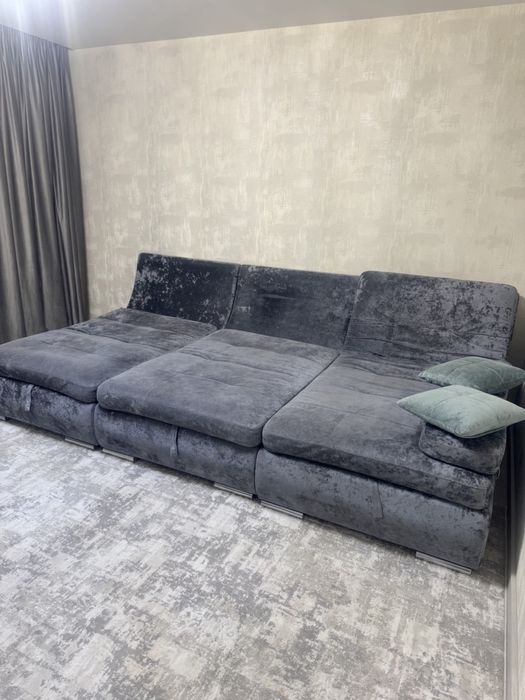 Мʼягкий диван,кутовий