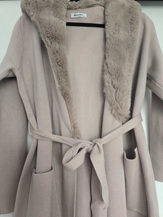 Kardigan z kapturem fango sweter kożuszek oversize