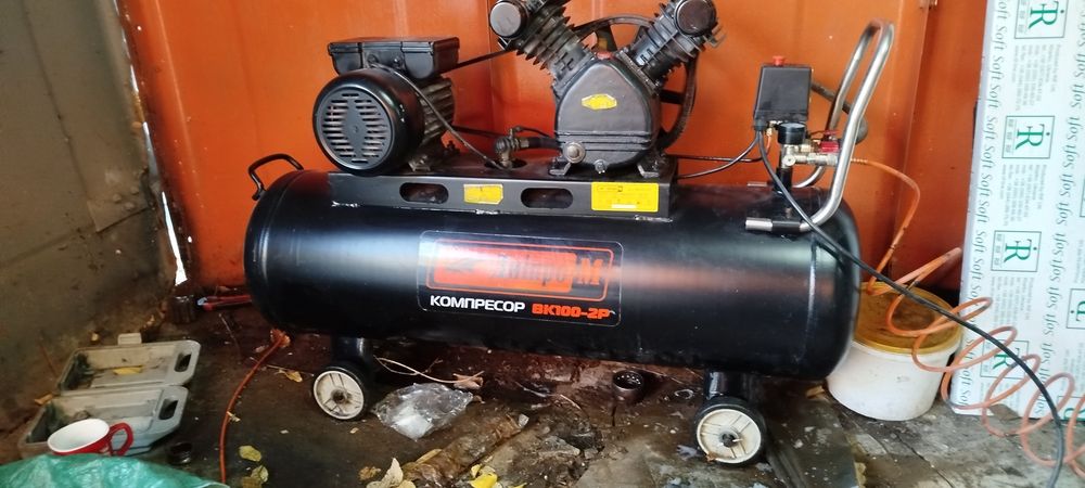 Компрессор Дніпро М 100л