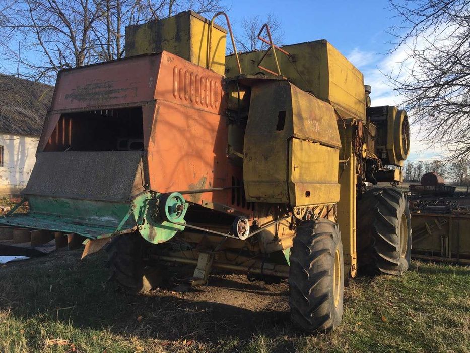 Комбайн ДОН 1500