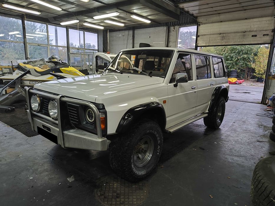 Nissan Patrol Y60 GR 2,8 TD 116KM _ Francja