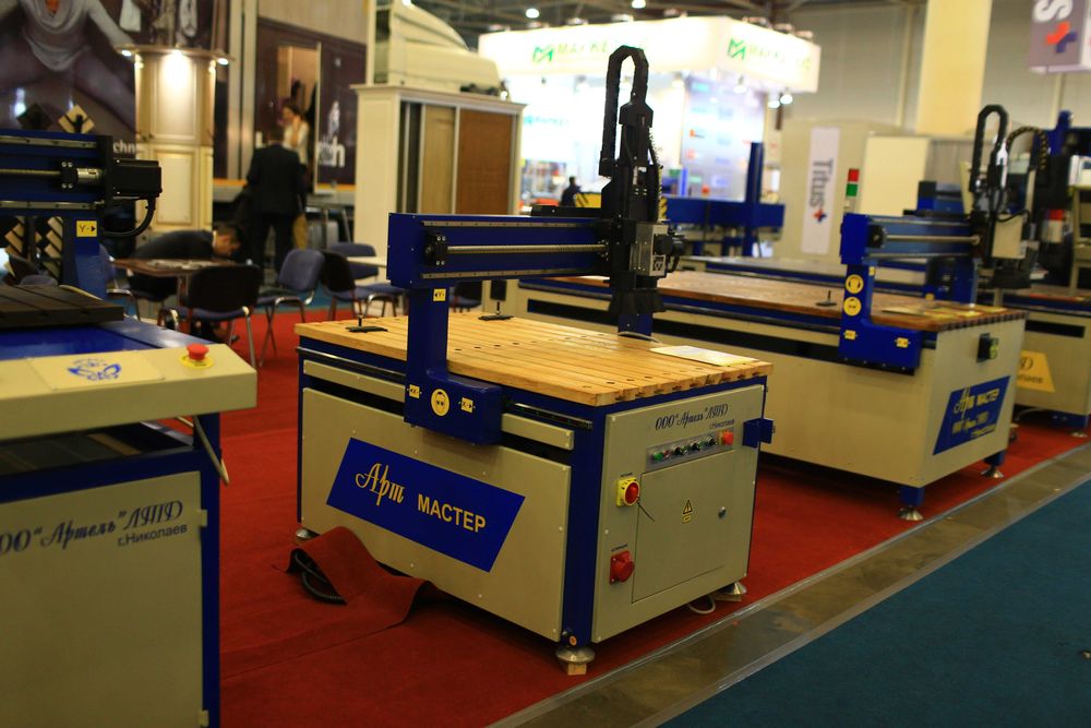 Фрезерний станок з ЧПУ Артмастер 1009 / 1212