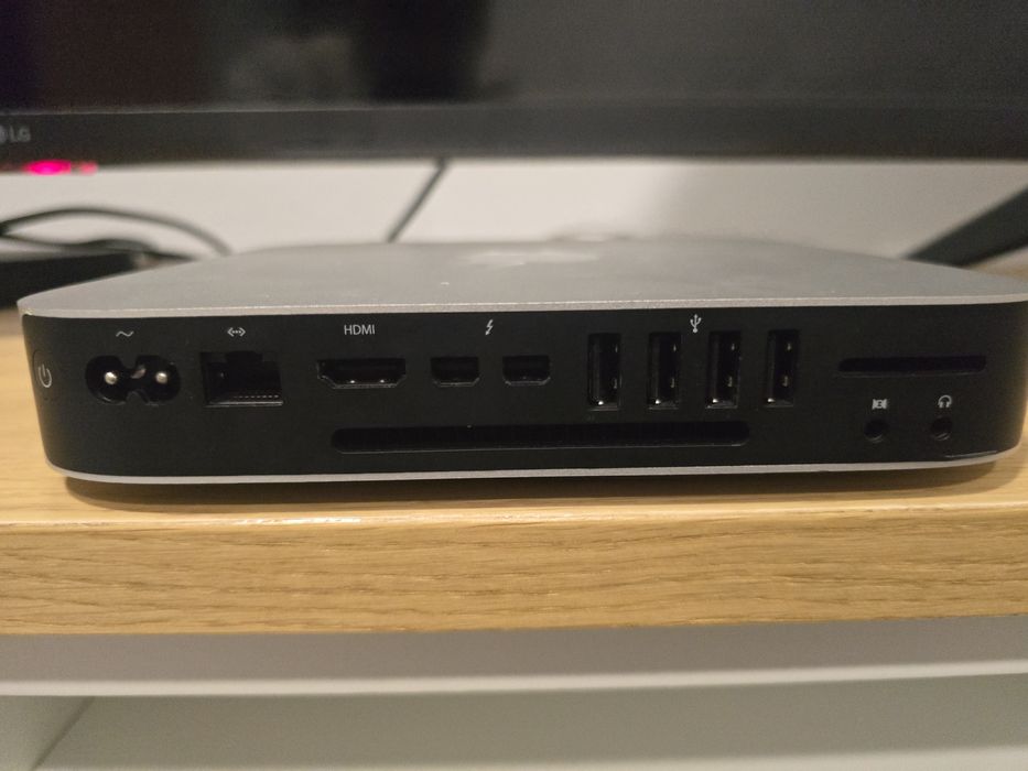 Mac Mini i7 (Topo de Gama) 1.12TB - Com Teclado e Rato originais Apple