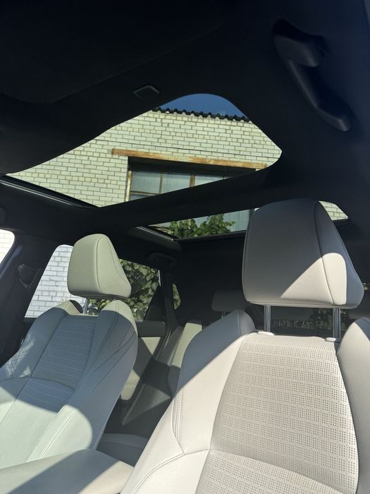 Продам тойоту BZ4x 2023