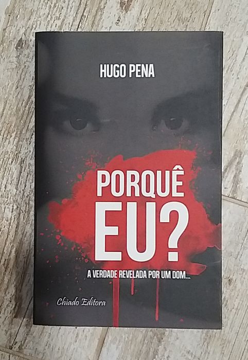 Livros variados em bom estado.