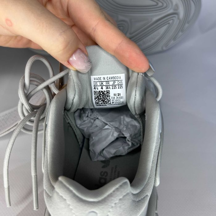 Оригінальні Кросівки Adidas Ozelia H04252 Розмір 36,5 Устілка 22,5