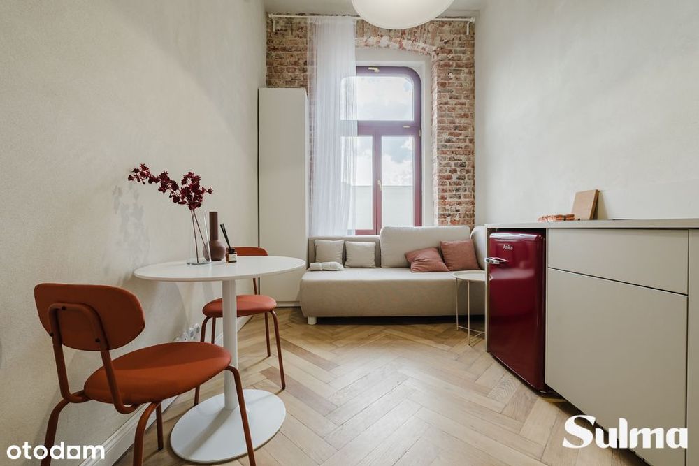 Wyjątkowe studio przy Placu Wolności | ENG BELLOW