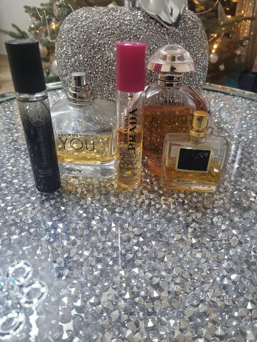 Perfumy używane pięć sztuk