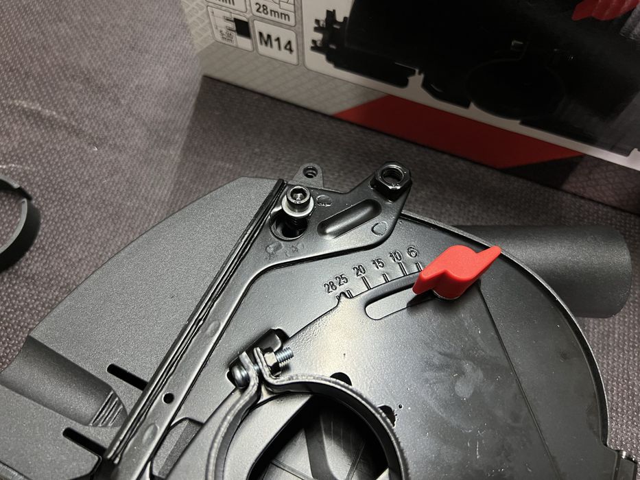 Пылеотвод YATO для болгарки Кожух Штроборез До 28 см