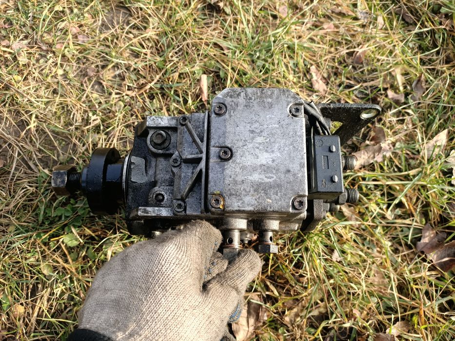 Продам топлівну 011,004,015вробочому стані