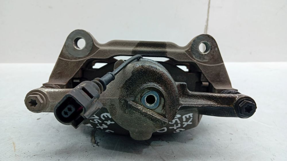 Pinça travão / maxila de travão frente direita AUDI A3 (8V1, 8VK)