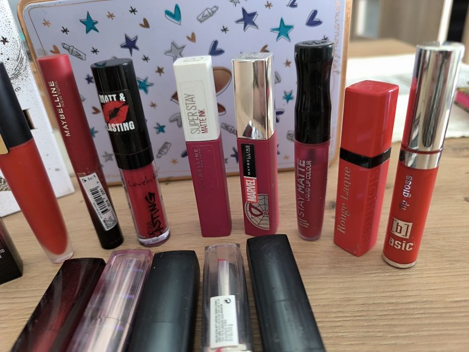 Mega Zestaw TRWAŁYCH POMADEK Kultowe serie Maybelline, L'Oreal, Rimmel