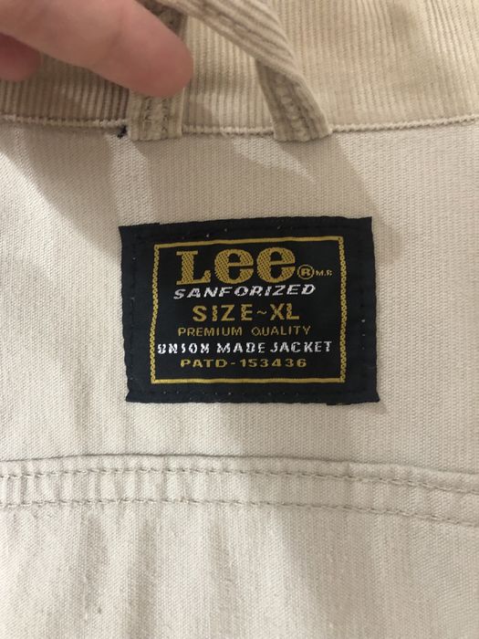 Casaco bege LEE novo