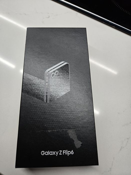 Samsung Galaxy  Z Flip 6