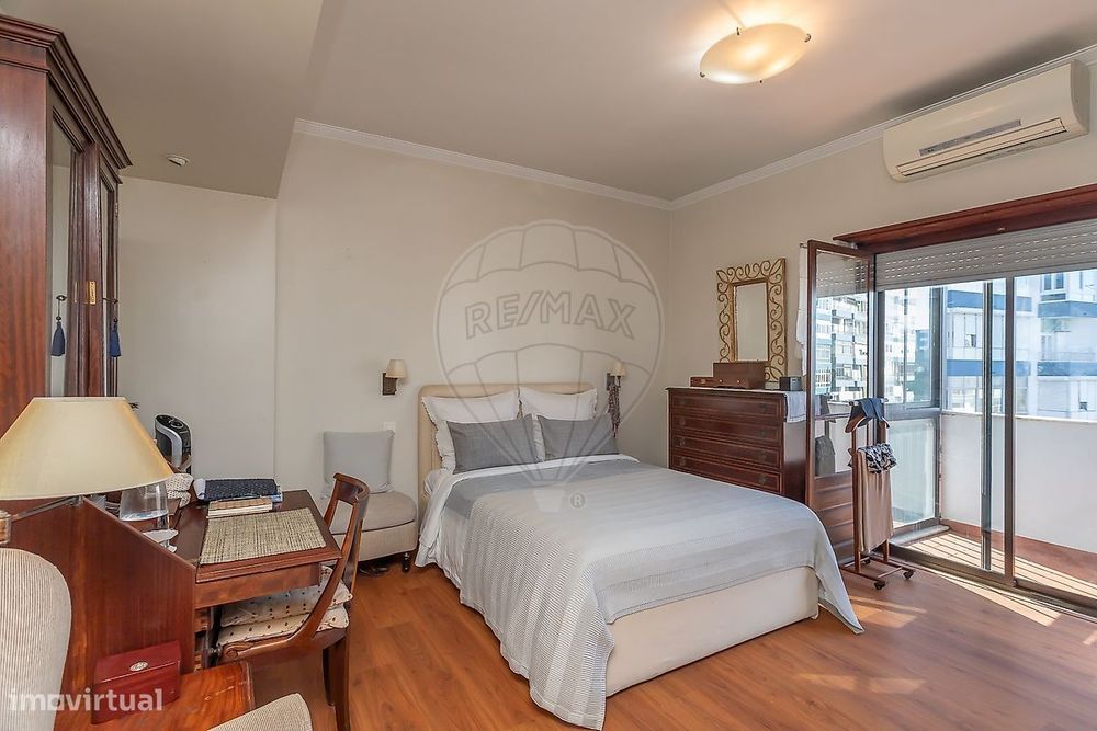 Apartamento T5 para venda