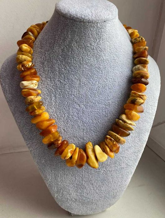 Натуральный  янтарь. Бусы.