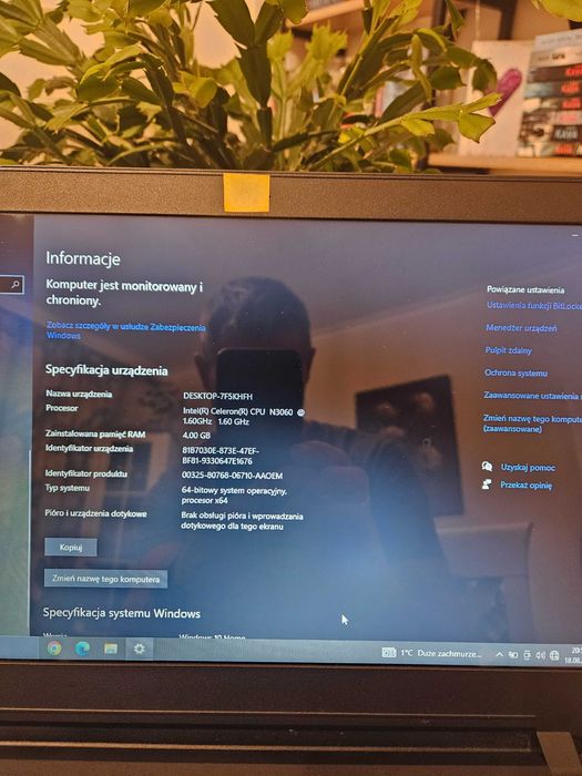 Laptop firmy Lenovo