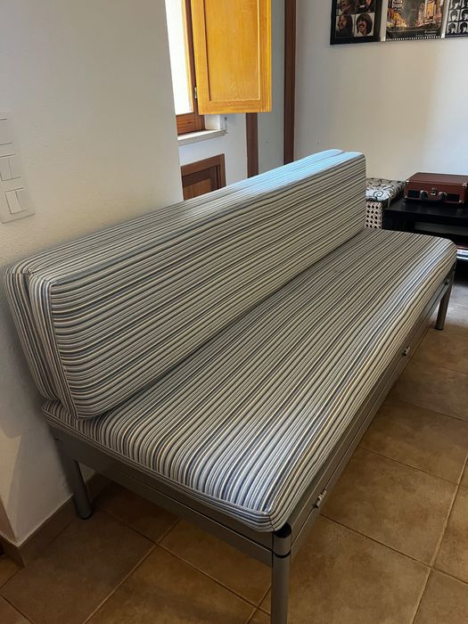 Sofá cama 3 lugares