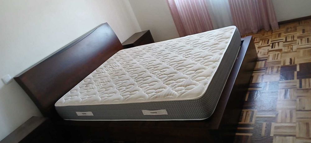 Vendo quarto completo com colchão