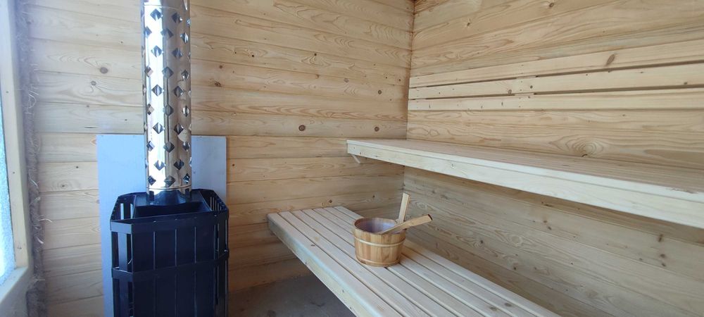 Dom dla max 20 osób. Balia z jacuzzi, sauna, bilard, tenis stołowy