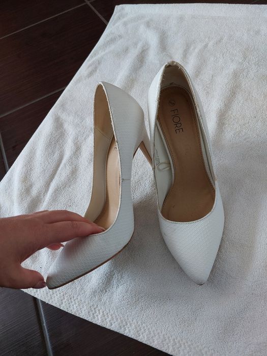 Czółenka białe 38 szpilki ślub wesele komunia sandały szpic piękne but