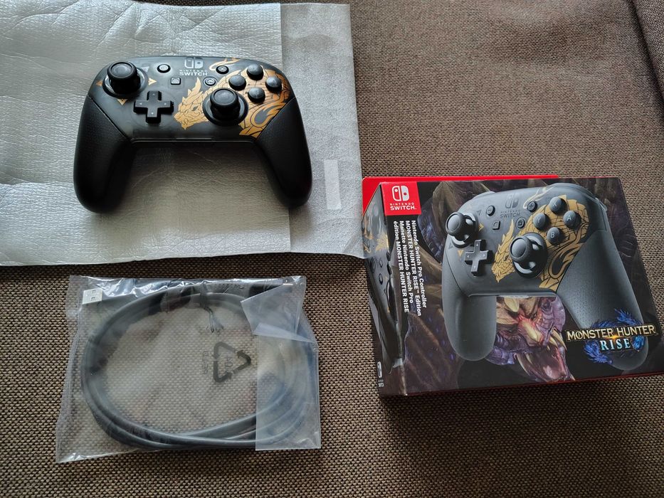 Nintendo Switch Pro Controller - edycja Monster Hunter Rise