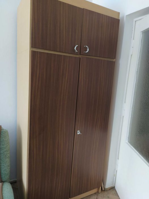 szfa używana 2 drzwiowa i 3 drzwiowa