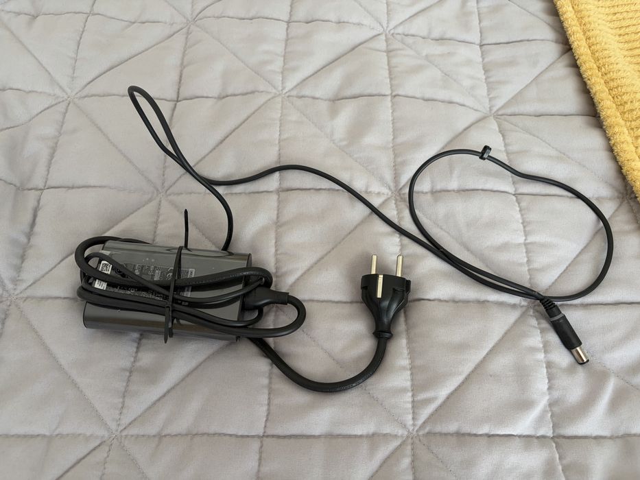 Dell D6000 Stacja Dokująca USB-C + zasilacz 65W | uszkodzony przewód USB-C