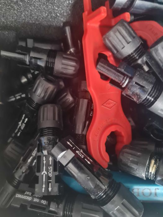 złączki MC4 i inne