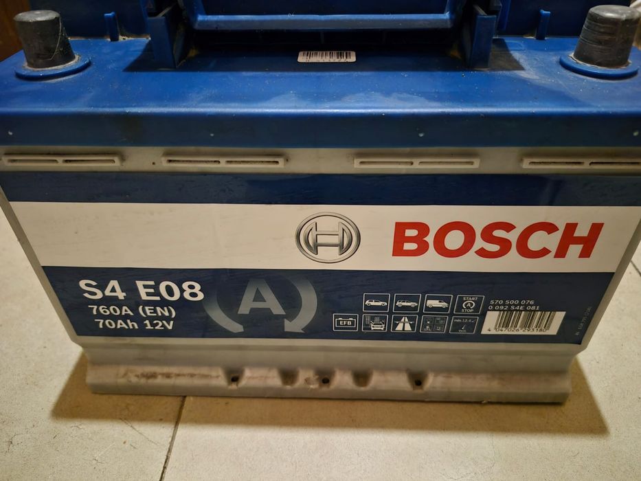 Акумулятор автомобільний Bosch 70Ah  760A 12V Start/Stop