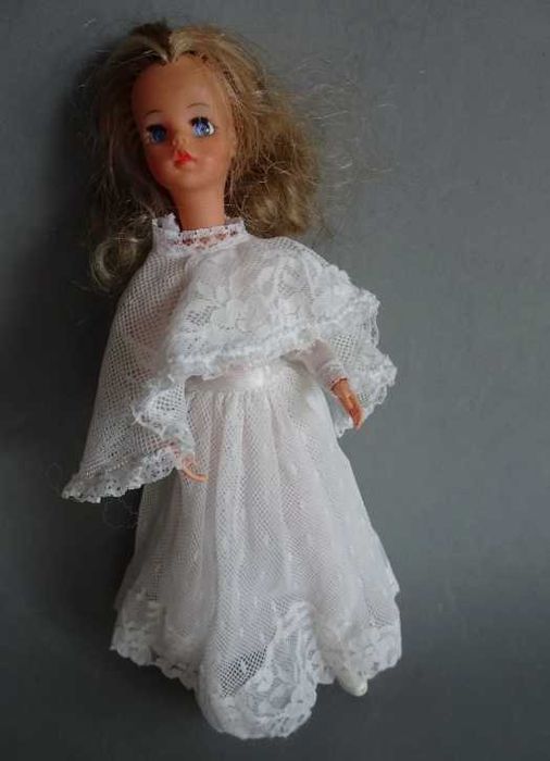 Antiga boneca Susi Estrela com roupa original