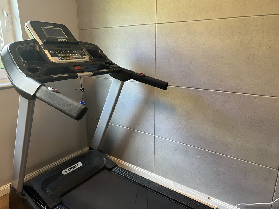 Bieżnia spirit xt285 jak nowa