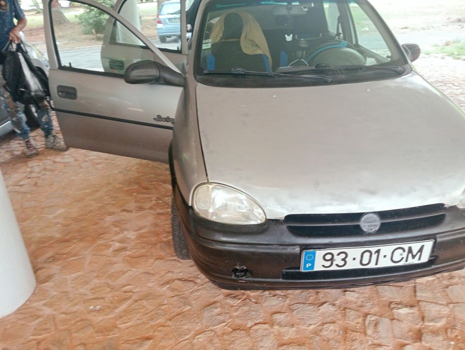 Vendo Opel corsa ano 1993 (700 euros) — photo 2