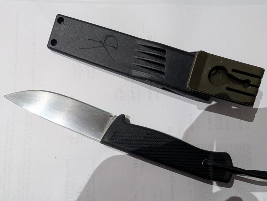 Kopia noża Fallkniven F1