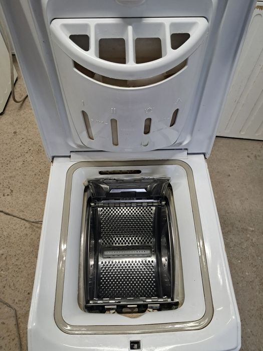 Продам пральну машину Арістон