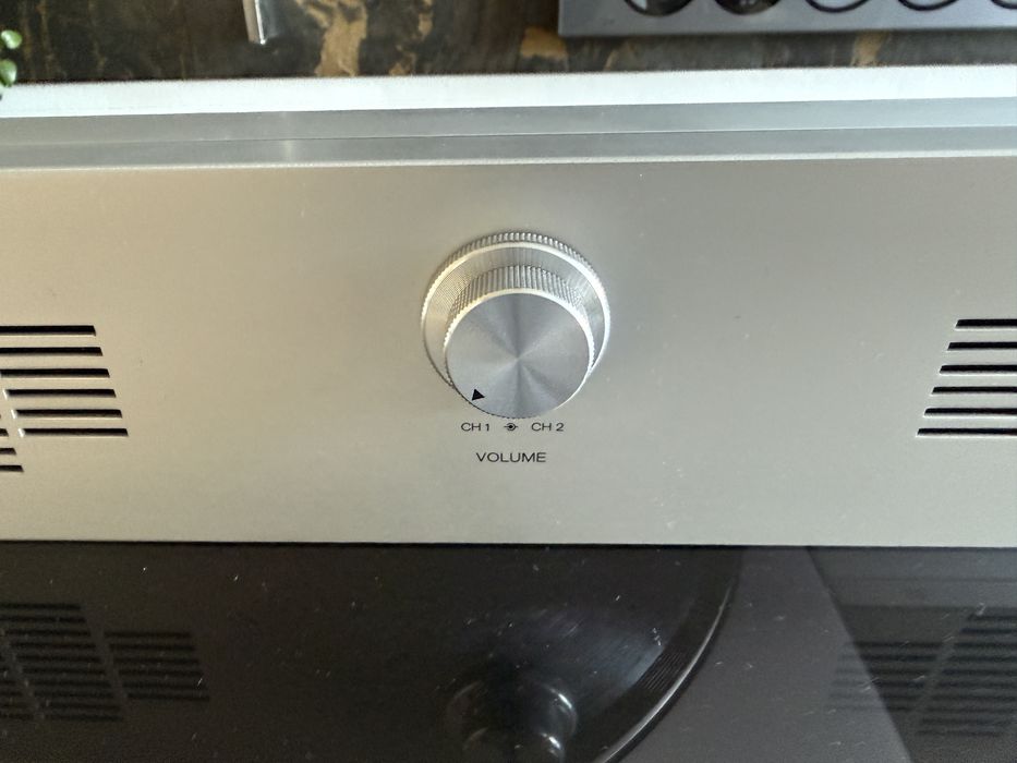 Revox Monitor PR99