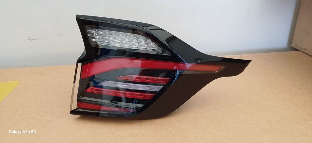 Lampa lewa tył błotnik Kia Sportage V